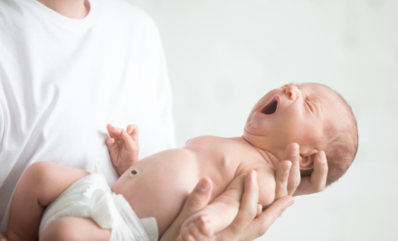 Quais exames laboratoriais um recém-nascido deve realizar?